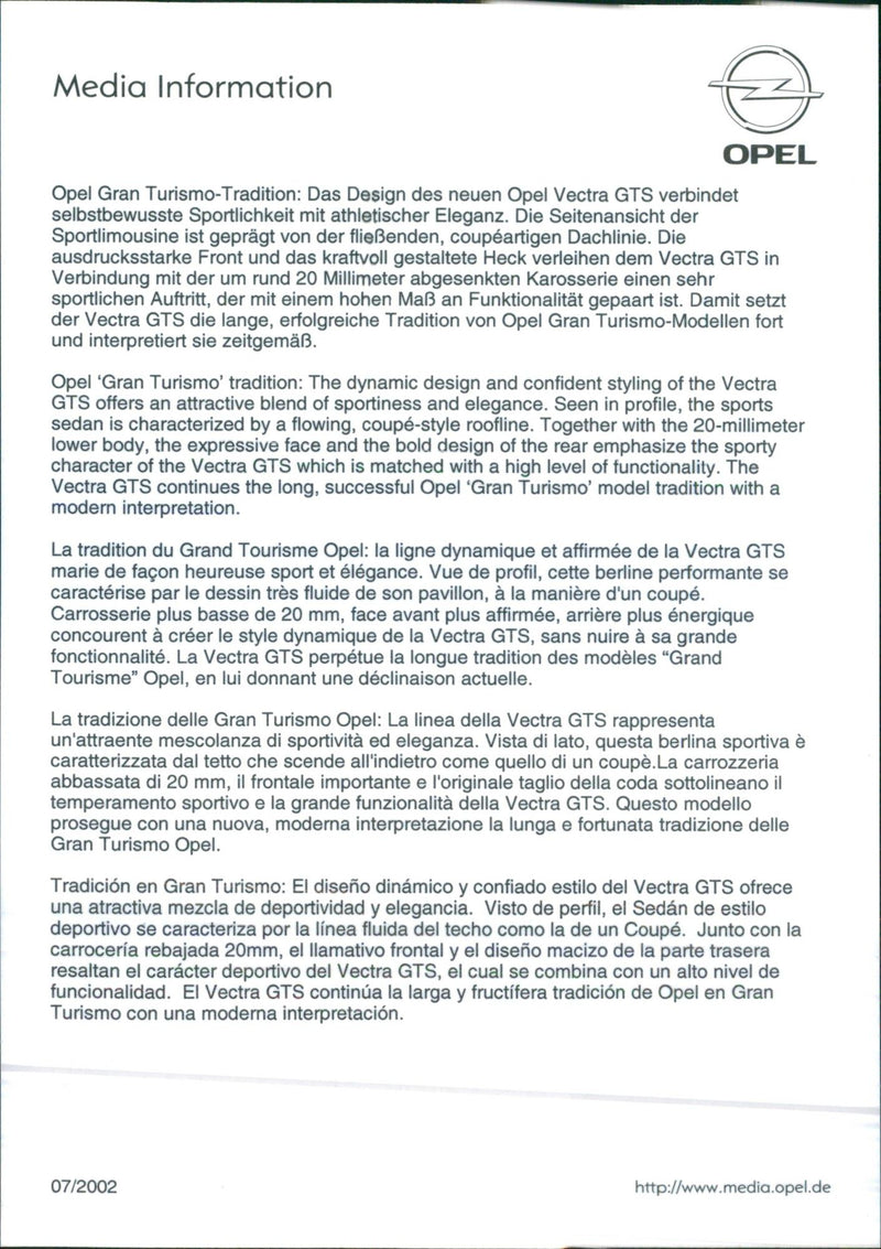 Opel Vectra GTS - Vintage Photograph