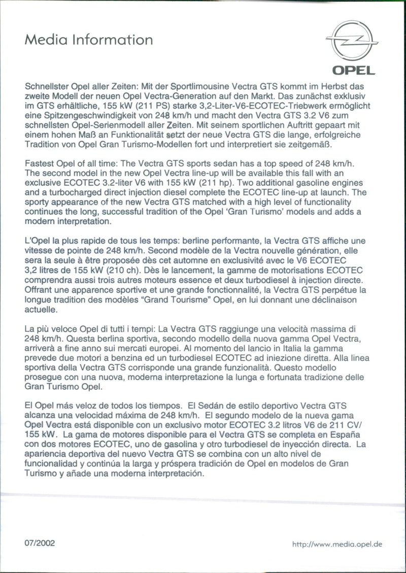 Opel Vectra GTS - Vintage Photograph