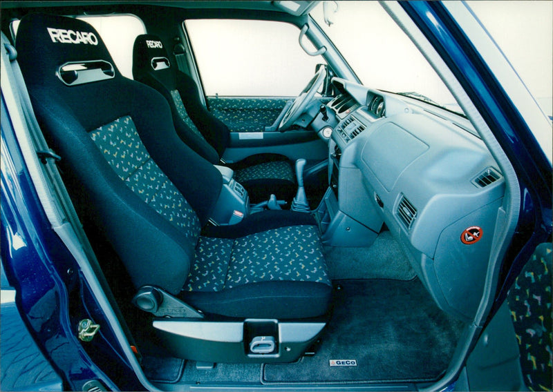 Mitsubishi Pajero Trophy - Vintage Photograph