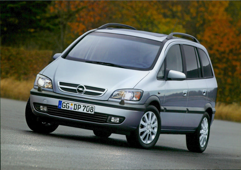 Opel Zafira - Vintage Photograph
