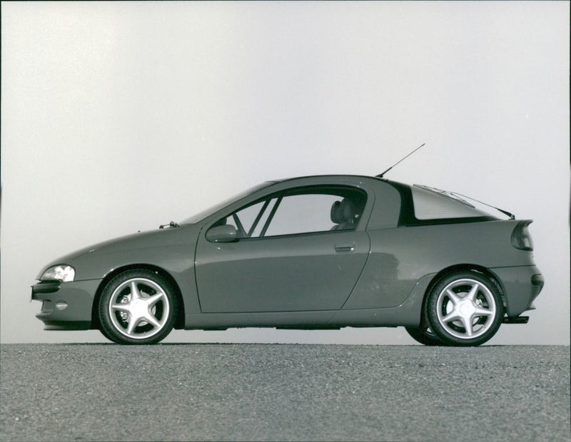 Opel Tigra - Vintage Photograph