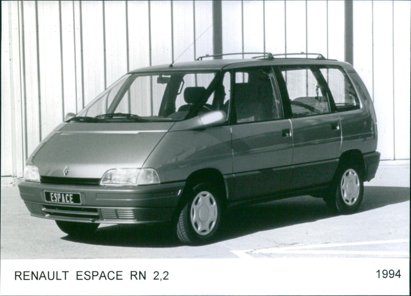 1994 Renault Espace RN 2.2 - Vintage Photograph