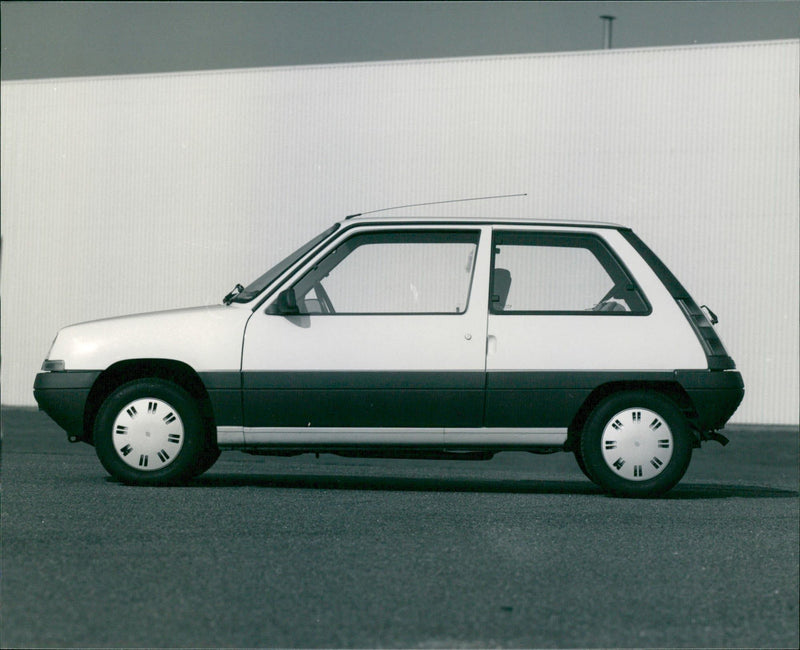 Renault 5 GTL catalytic - Vintage Photograph