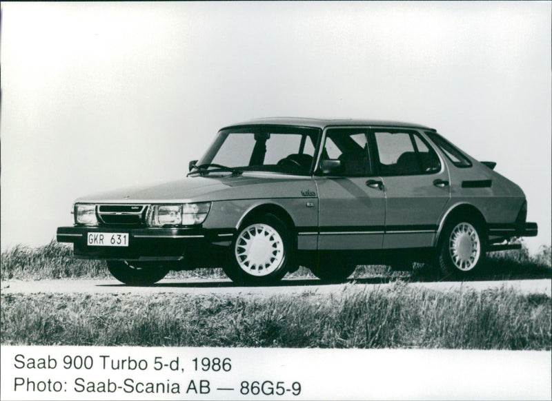 1986 Saab 900 Turbo 5-d - Vintage Photograph