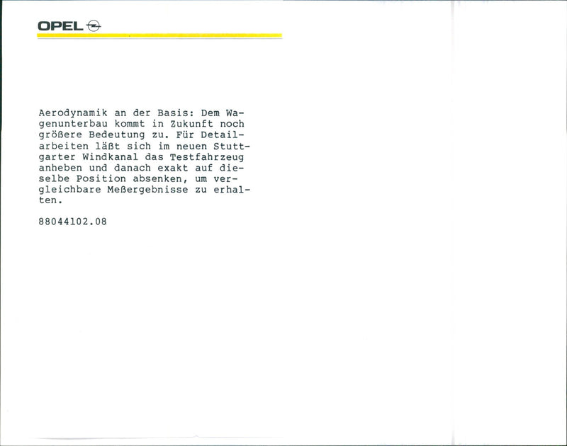 OPEL O aerodynamics at the base - Vintage Photograph