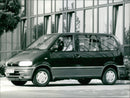 Nissan Serena 2.0 SGX - Vintage Photograph