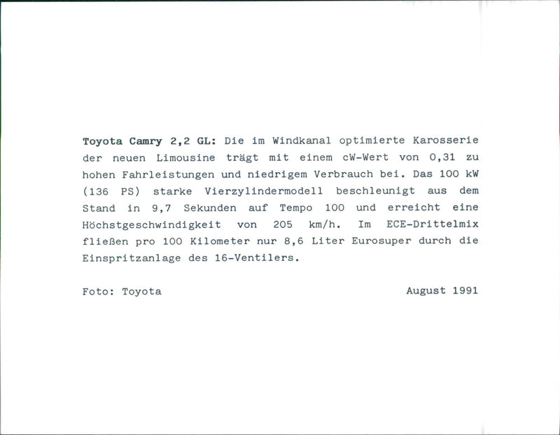 1991 Toyota Camry 2.2 GL - Vintage Photograph