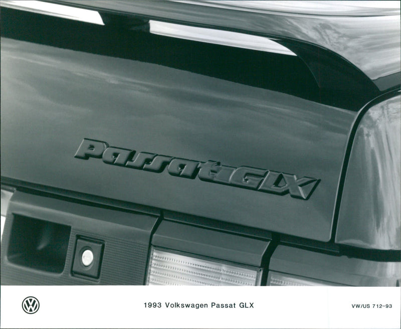 Volkswagen Passat GLX 1993 - Vintage Photograph