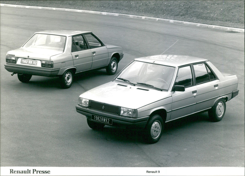 Renault 9 - Vintage Photograph