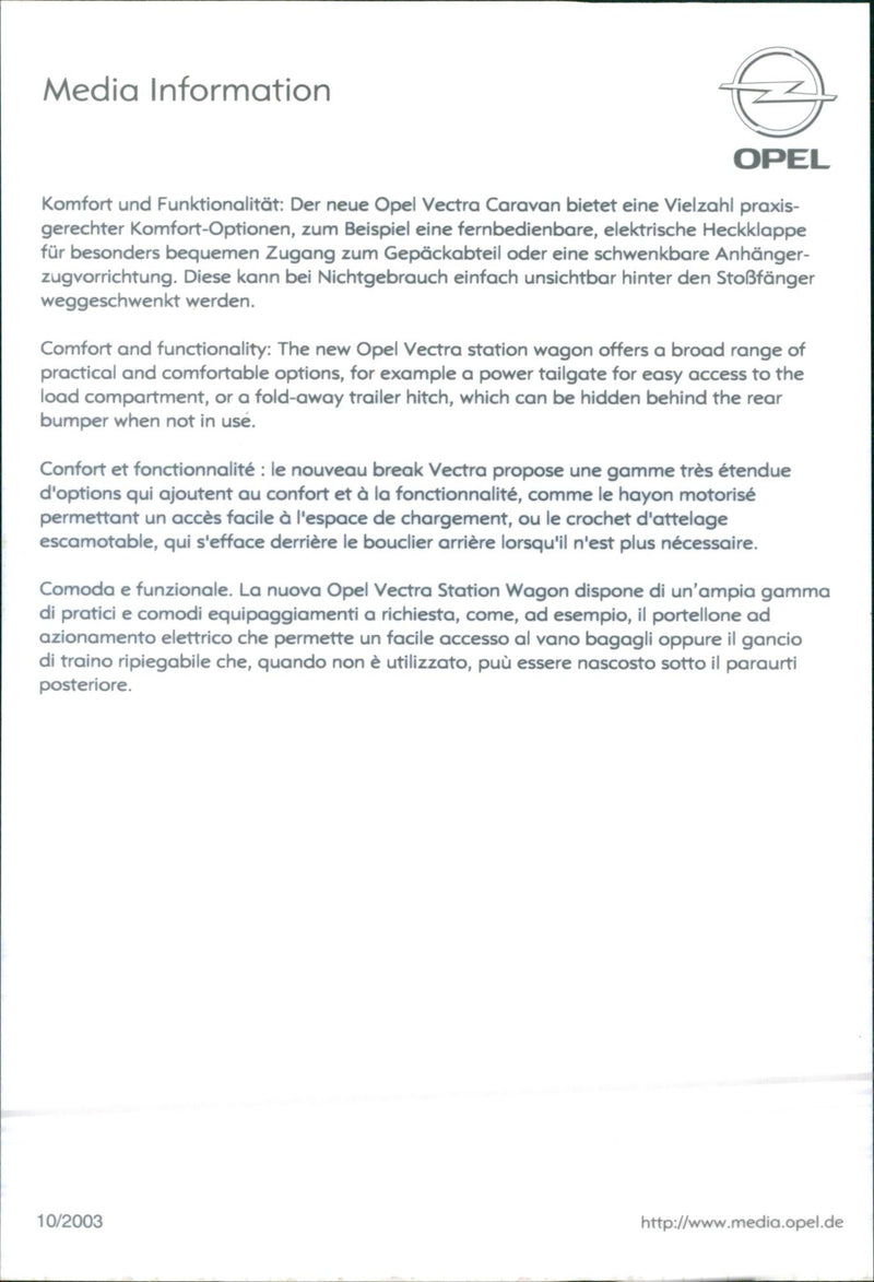 Opel Vectra station wagon - Vintage Photograph