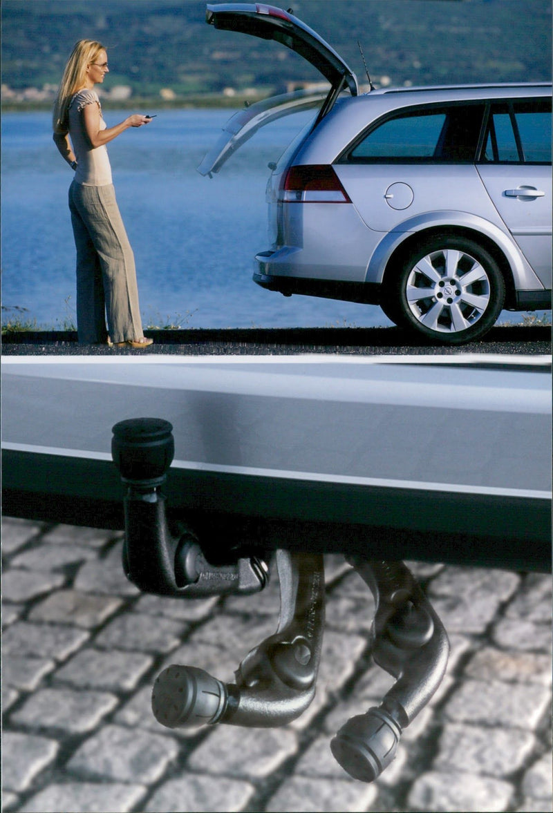 Opel Vectra station wagon - Vintage Photograph