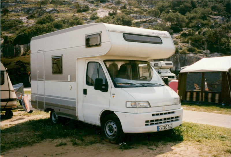 Dethleffs Esprit A 5250 A - Vintage Photograph