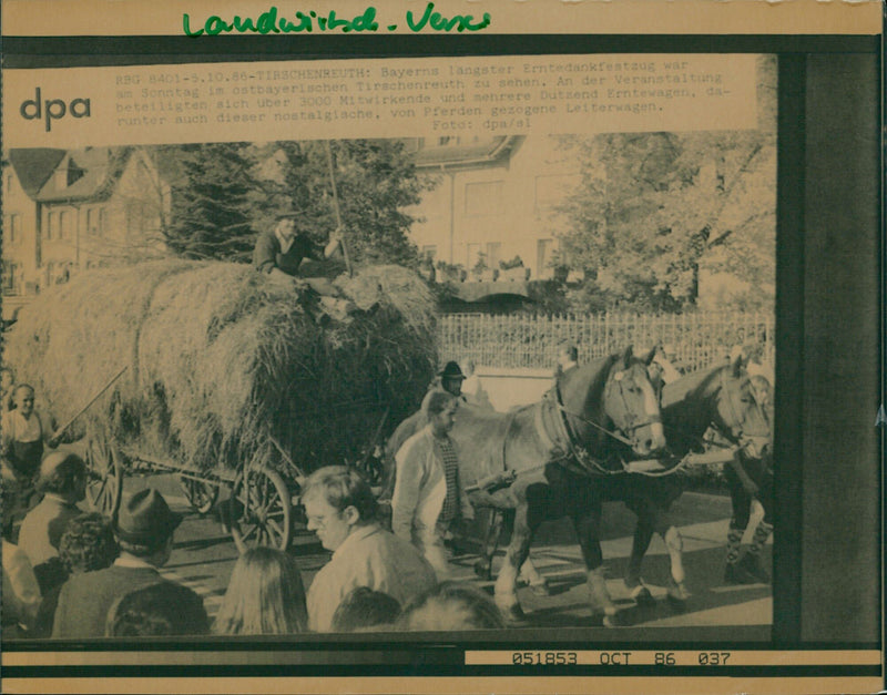 Erntedanksfestzug - Vintage Photograph