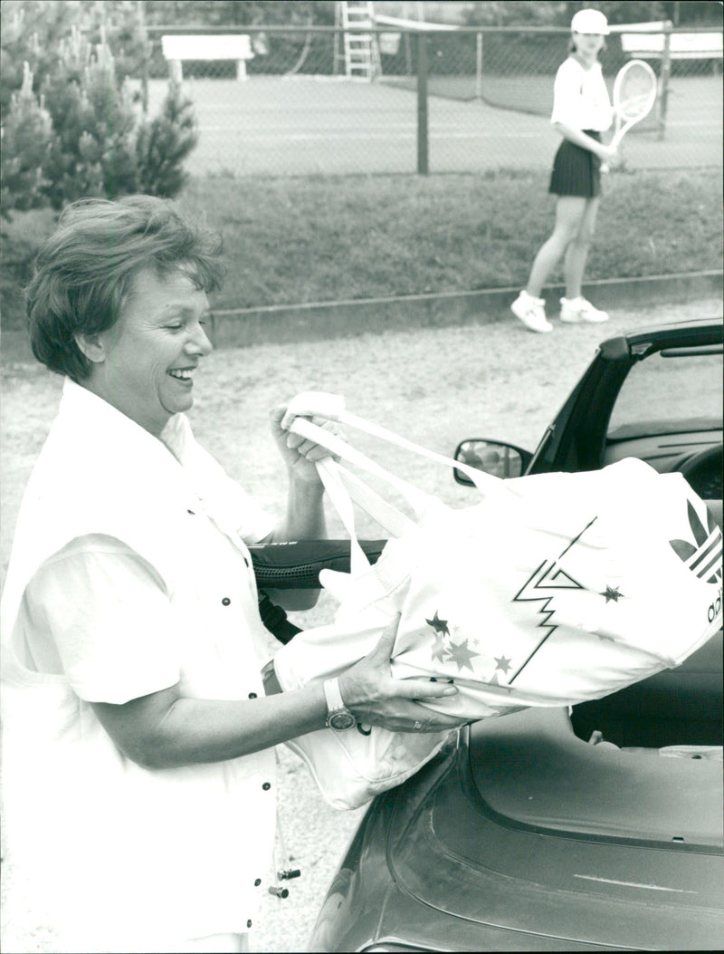 Enthusiastic tennis player - Vintage Photograph