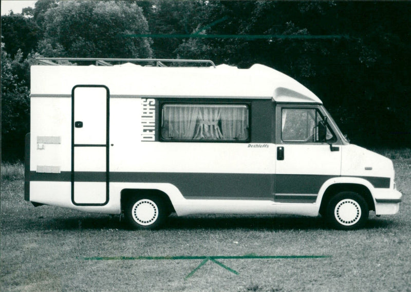 Dethleff's Globetrotter CD - Vintage Photograph