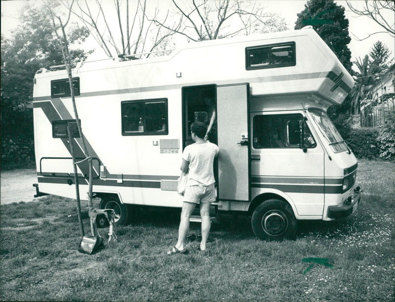 Coachbuilt motorhome RMB 580 A - Vintage Photograph
