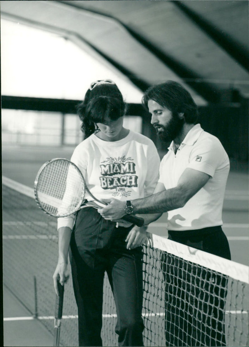 C. Stewowitsch during tennis lessons - Vintage Photograph