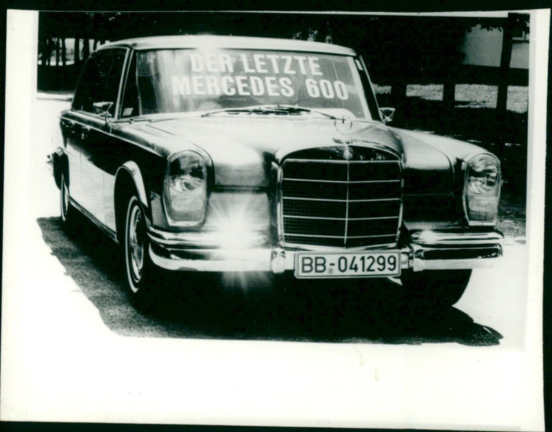 Mercedes-Benz 600 - Vintage Photograph