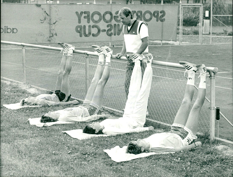 Tennis Kings Cup women training - Vintage Photograph