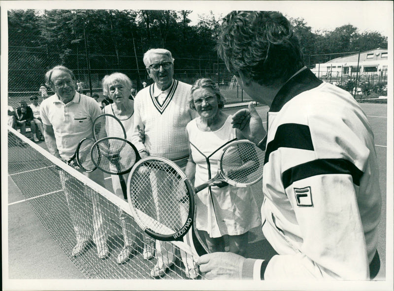 Tennis fans training in the Pötter tennis school - Vintage Photograph