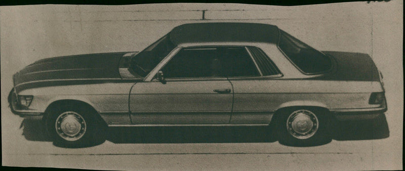 Mercedes-Benz Coupé 350 SLC - Vintage Photograph