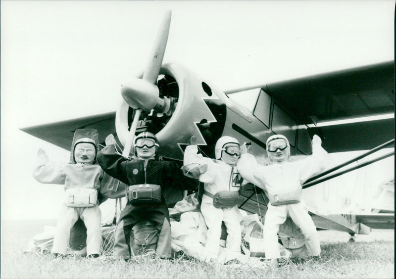 Model skydiving - Vintage Photograph