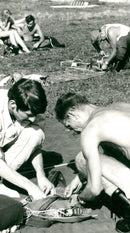 Fallschirmspringer - Vintage Photograph