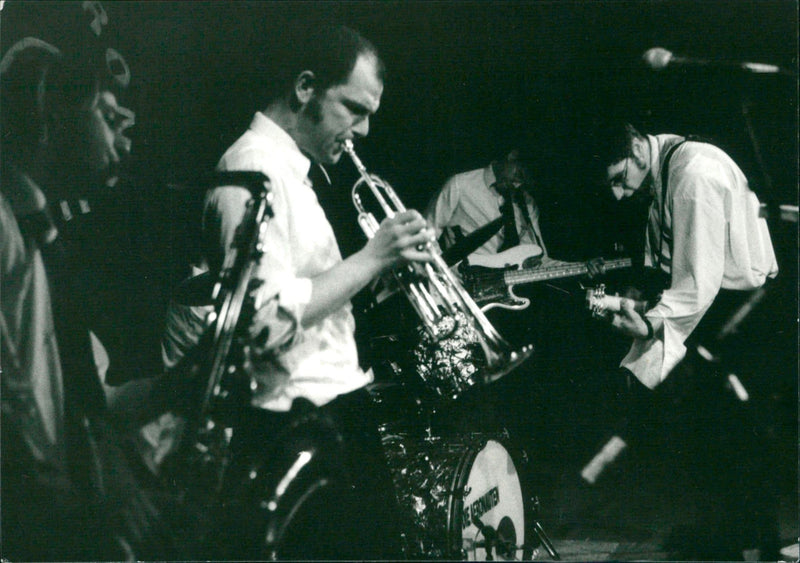 The aeronauts - Vintage Photograph