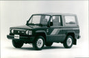 TROOPER DUX ISUZU
Der ISUZU - Trooper - Gelandewagen als Softtop mit abnehmbarem - Vintage Photograph