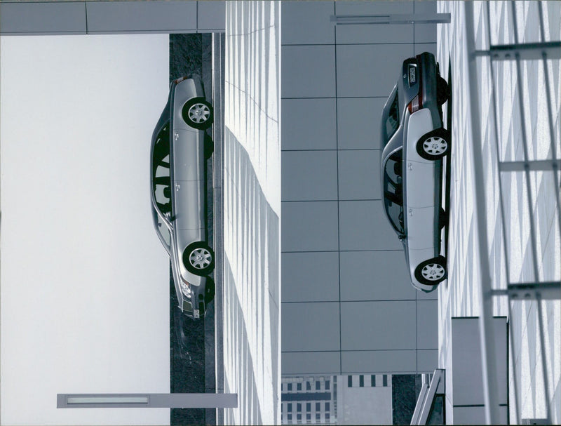 INTERNATIONAL - Vintage Photograph