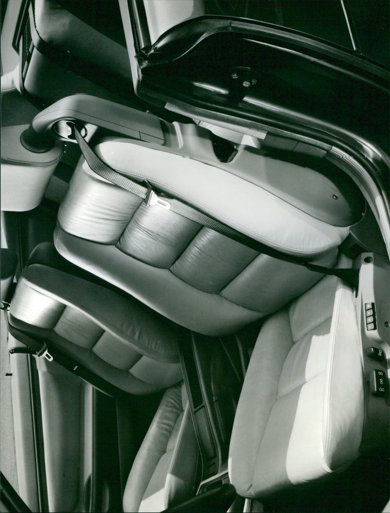 INTERNATIONAL - Vintage Photograph