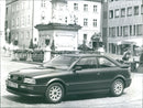 1993 INTERNATIONAL - Vintage Photograph