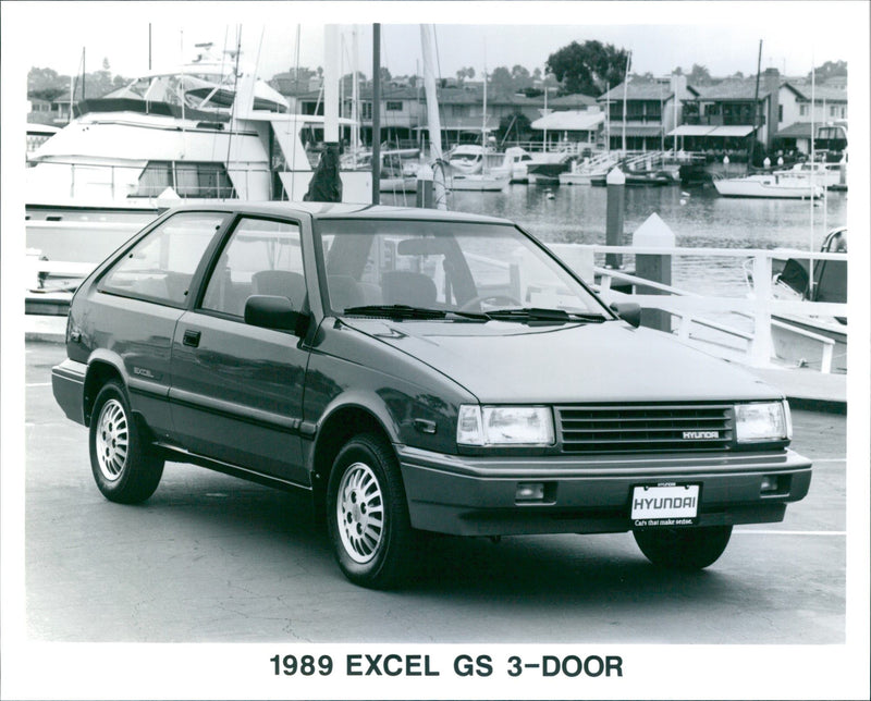 1989 FAMILY - Vintage Photograph