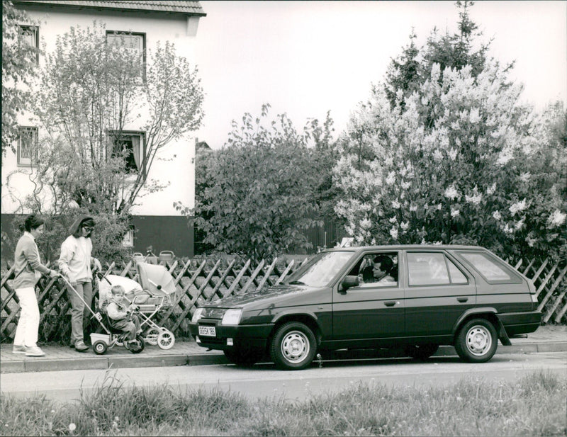 MAINVIAR RUCKSITZLEHNE - Vintage Photograph