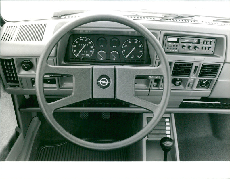 WARNBLINKSCHALTER IST OPEL DIA HEBEL UND KONSEQUENT - Vintage Photograph