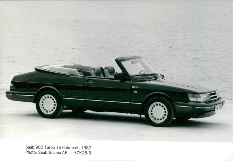 turbo Turbo 16 Cabr o et , Photo : - Scania AB - 37K28-3 - Vintage Photograph