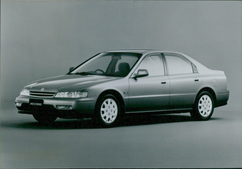 VTL
GIRLINO - Vintage Photograph