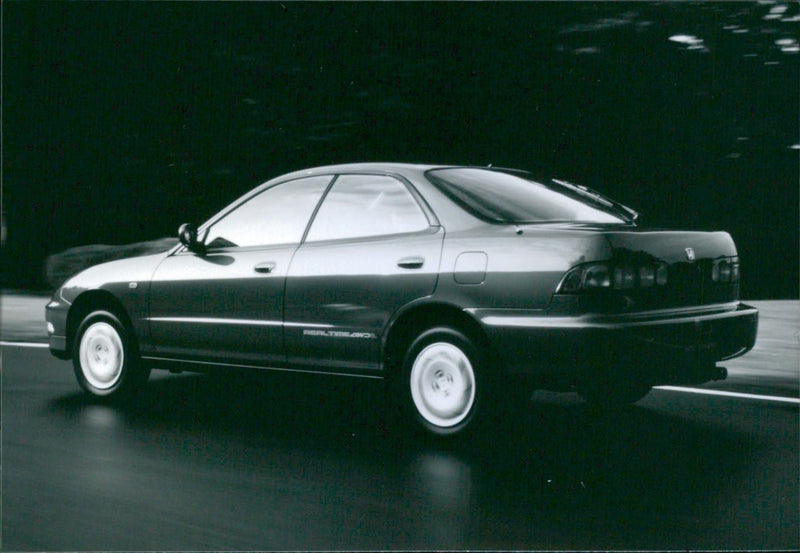 INTEGRA ZXi - 4WD
GIRLINO - Vintage Photograph