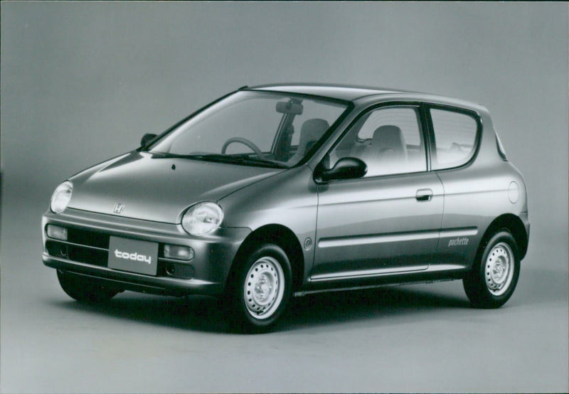 today
Today Pochette
GIRLINO - Vintage Photograph