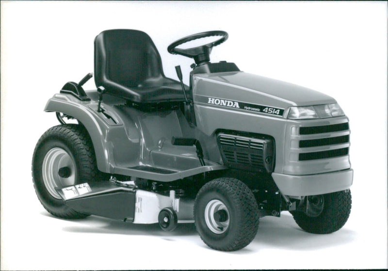 HONDA Mydrostatic Riding Mower H GIRLINO - Vintage Photograph