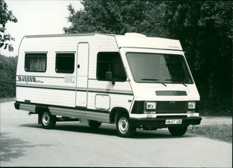 Magnum 600 - Vintage Photograph