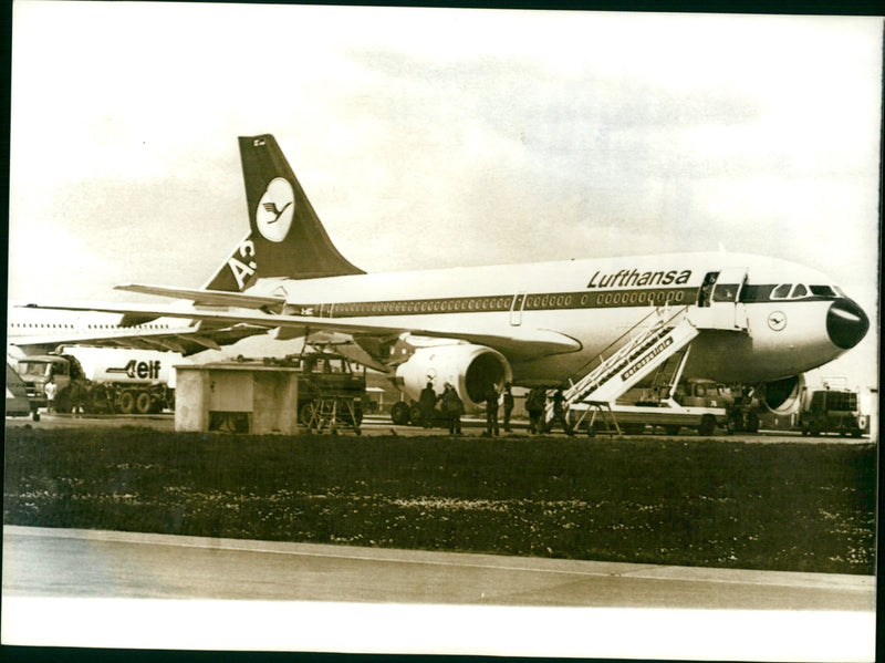 Airbus A310 - Vintage Photograph