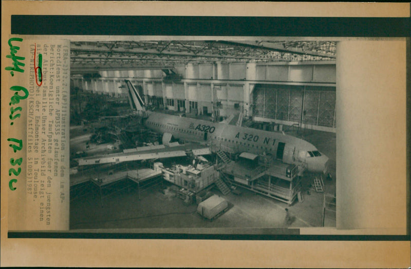 Airbus A320 - Vintage Photograph