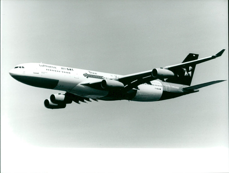 Airbus A340 - Vintage Photograph