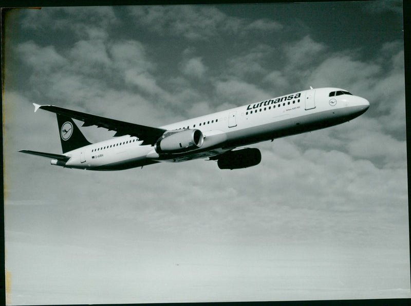 Lufthansa Airbus 321 - Vintage Photograph