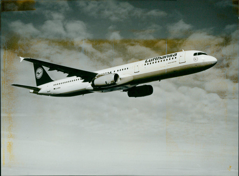 Lufthansa Airbus 321 - Vintage Photograph