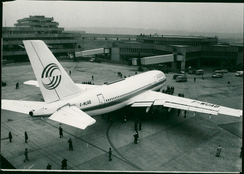 Airbus 300 - Vintage Photograph