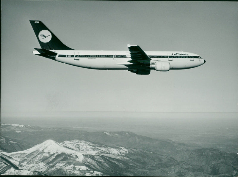 Airbus 300 - Vintage Photograph
