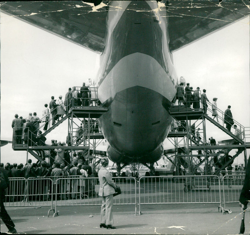 Boeing 747 jumbo jet - Vintage Photograph