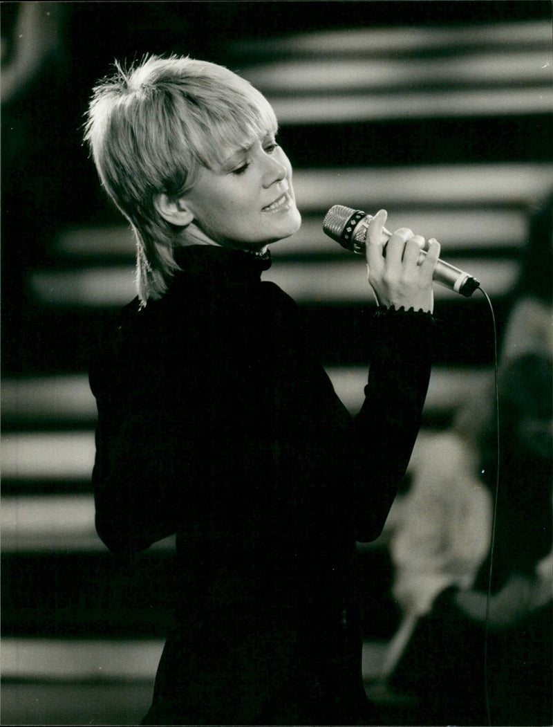 Gitte Hænning - Vintage Photograph